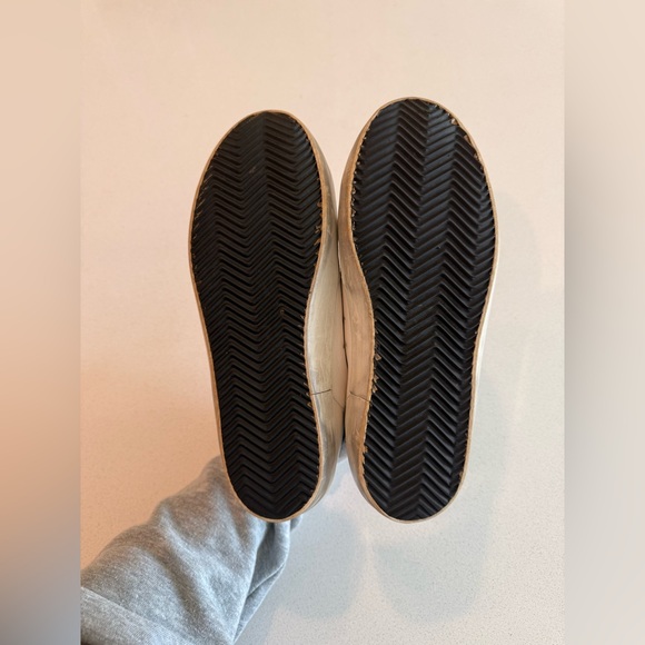 Golden Goose Superstar Sneakers - Picture 5 of 6